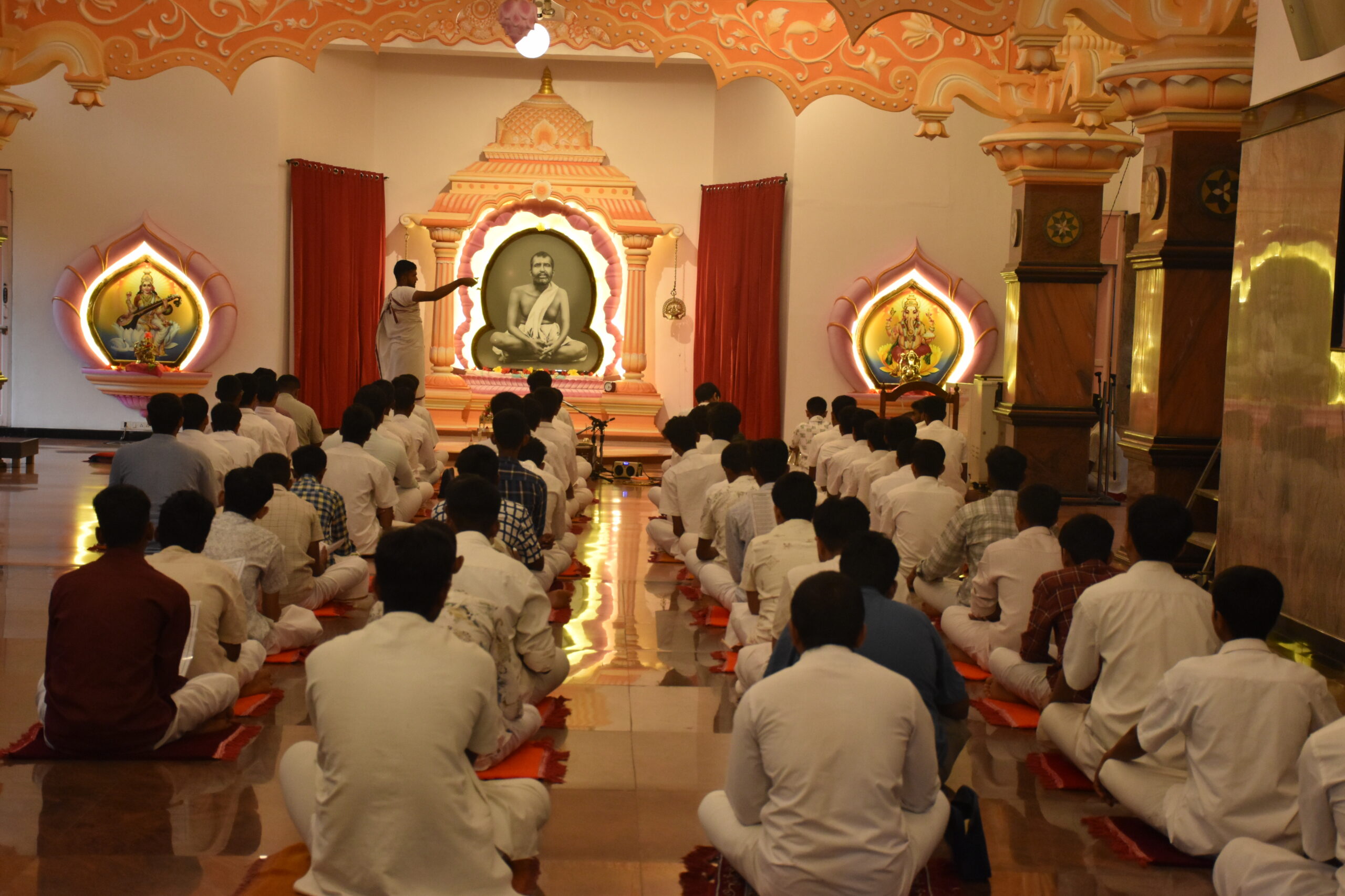 SRI RAMAKRISHNA VIDYARTHH MANDIRAM