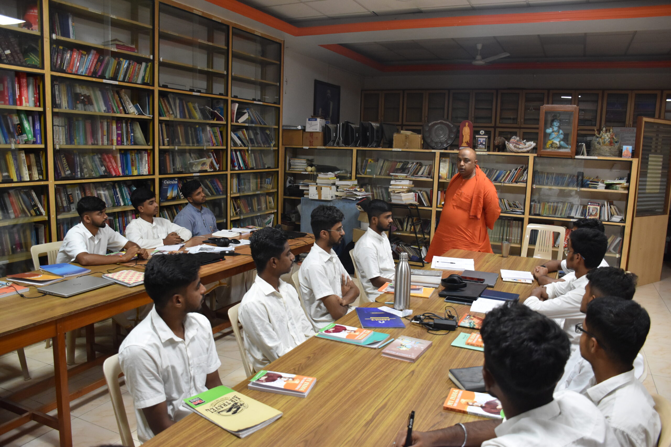 SRI RAMAKRISHNA VIDYARTHH MANDIRAM